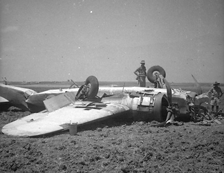 02_032x_Blenheim_Crash_Aqir_July_1941 Z5861 02_032x_Blenheim_Crash_Aqir_July_1941 Z5861